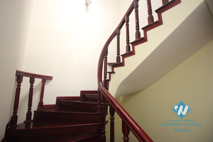 House for rent in Ba Dinh, Ha Noi with walking distance to Lottle center.